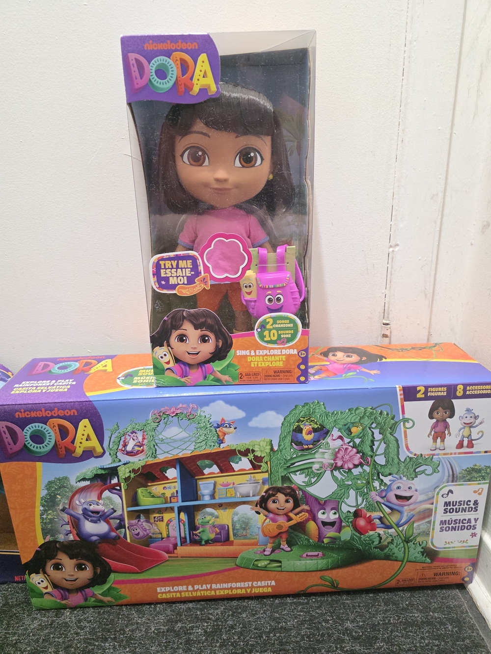 Nickelodeon Dora Doll With Pink Outfit & Purple Backpack And Casita Playset Toy